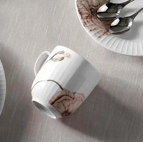 Becher mit Blume HAMMERSHOI Poppy 0,33 l